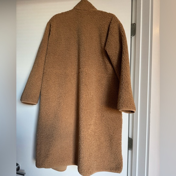 Uniqlo Tan Teddy Jacket for Women - Picture 2 of 4